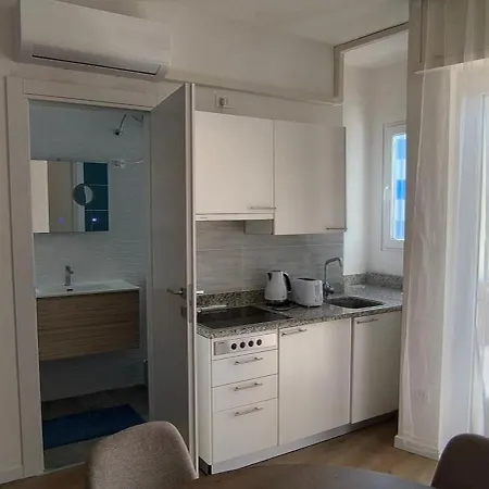 Pomposa Comfort Quattro View Apartment *